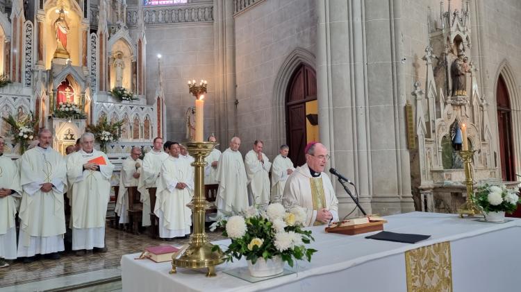 Azul: Mons. Salaberry presidió la misa por el 90° aniversario de la diócesis