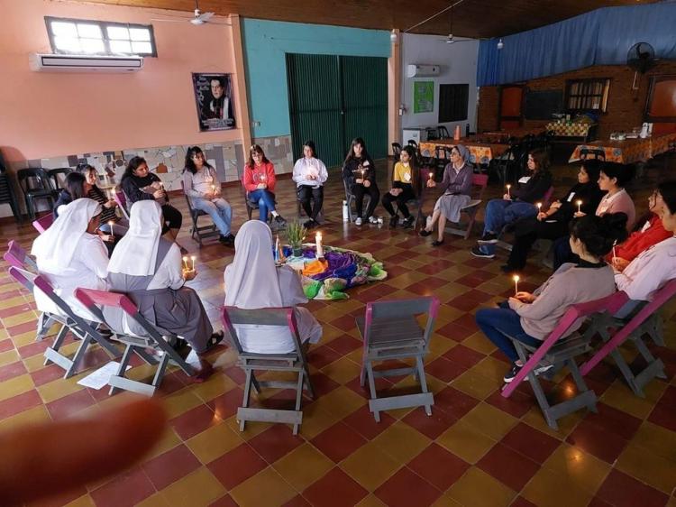 Encuentro vocacional femenino en San Roque