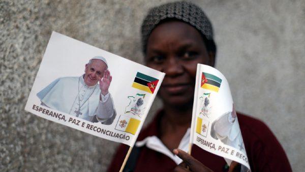 Andrea Tornielli: El Papa propone en África una paz con justicia y perdón