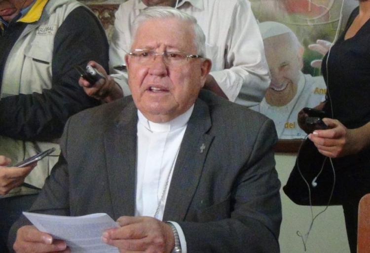 Arzobispo boliviano pide no imitar el ejemplo de la Argentina y seguir defendiendo la vida