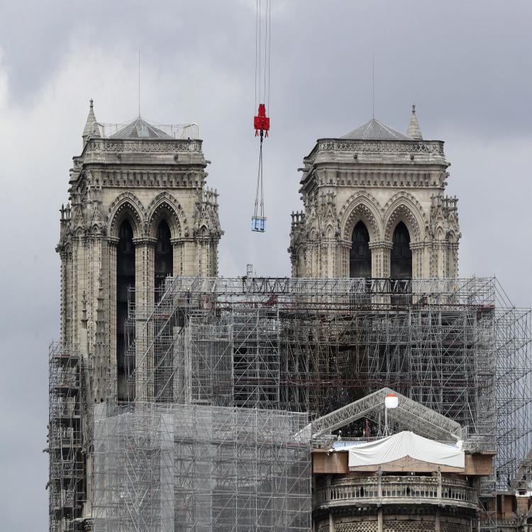Avanza la reconstrucción de Notre Dame