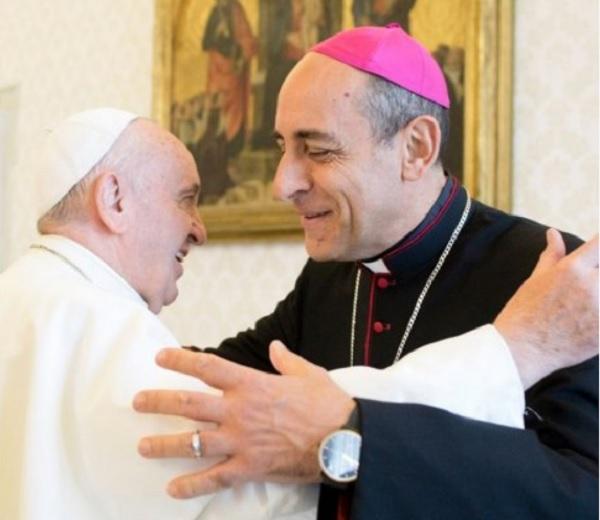 El arzobispo de La Plata pide "dejar tranquilo" al papa Francisco