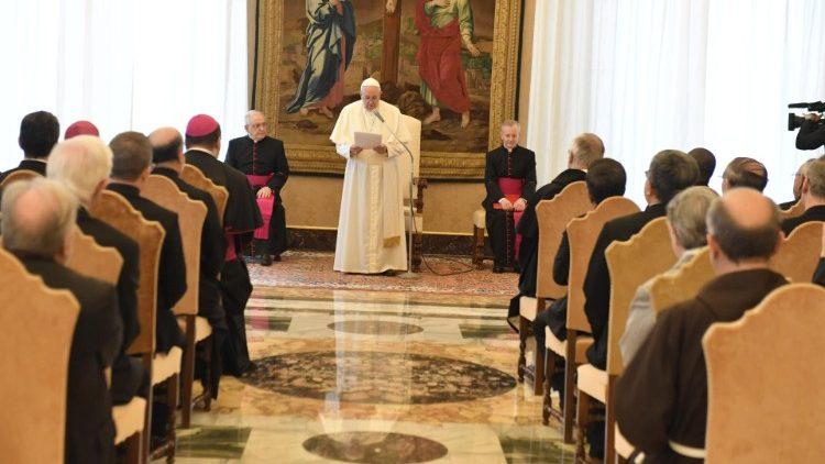 El Papa a la Comisión Teológica: traducir la fe para la humanidad de hoy