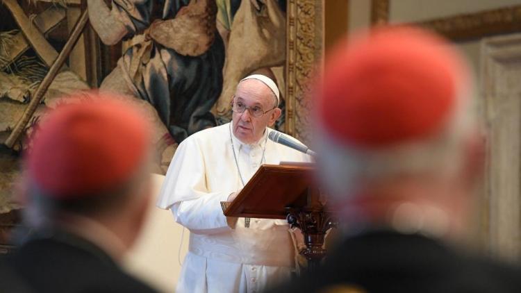 El Papa a la Curia Romana: "El tiempo de crisis es un tiempo del Espíritu"