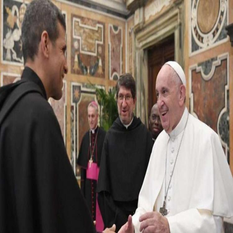 El Papa a los agustinos: "Sus corazones orientados hacia Dios ¡siempre!" El Papa a los agustinos: "Sus corazones orientados hacia Dios ¡siempre!"