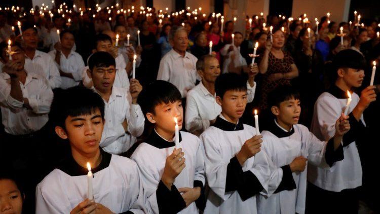 El Papa a los jóvenes: "Vietnam aún necesita misioneros"
