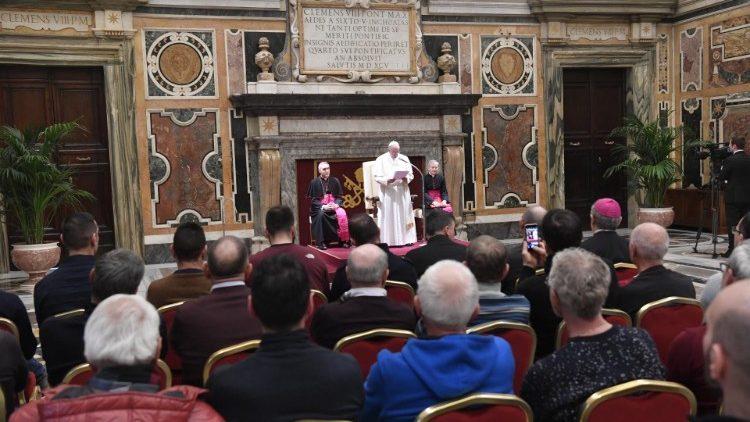 El Papa a los pescadores: "Su fe anima valores preciosos"
