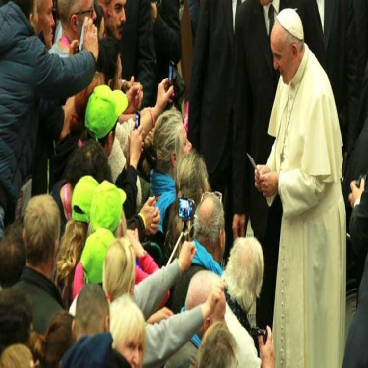 El Papa a peregrinos de Lourdes: "Sean conscientes de que Dios los ama"