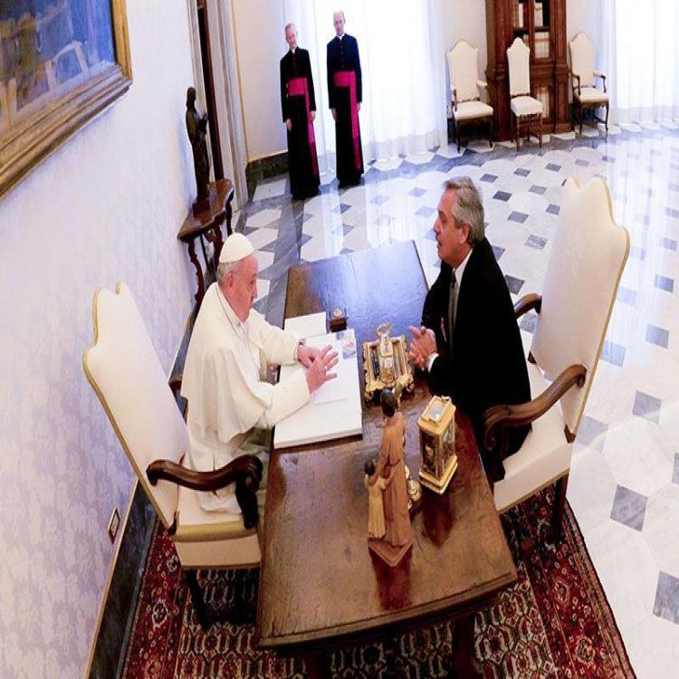 El Papa anima a los argentinos en este momento de prueba