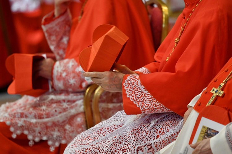 El Papa anuncia un consistorio para crear 13 nuevos cardenales