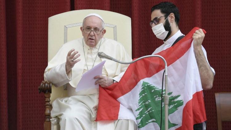 El Papa a los libaneses: no pierdan la esperanza en la paz y el renacimiento