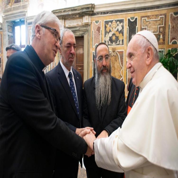 El Papa: Las religiones están llamada a impulsar una cultura del encuentro