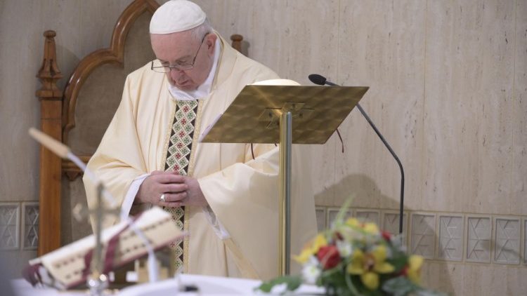 El Papa reza por los docentes que deben enseñar a distancia durante la pandemia