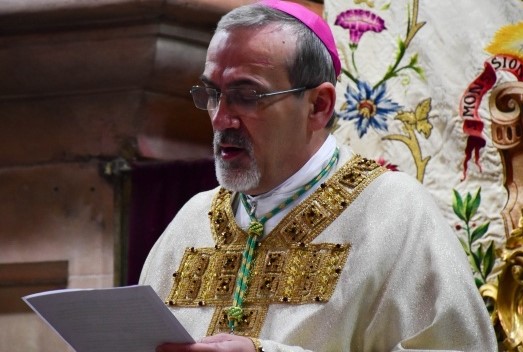 El Patriarca Latino fue dado de alta de Covid y presidirá las celebraciones navideñas