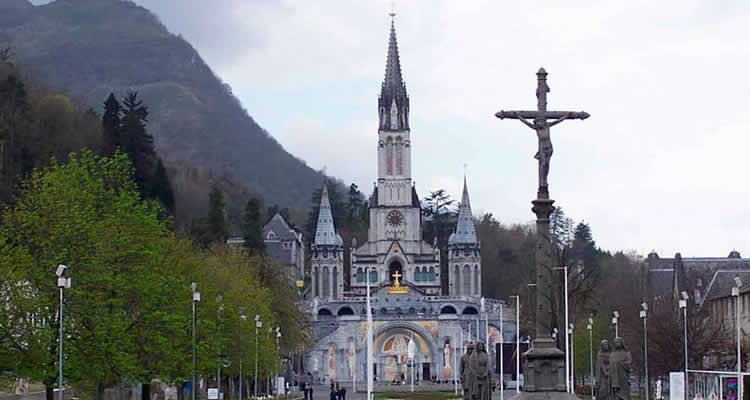 El santuario de Lourdes realizará la primera peregrinación mundial en forma virtual
