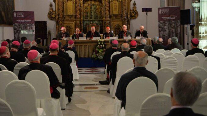 Francisco alienta a los obispos europeos a "ver los signos de esperanza"