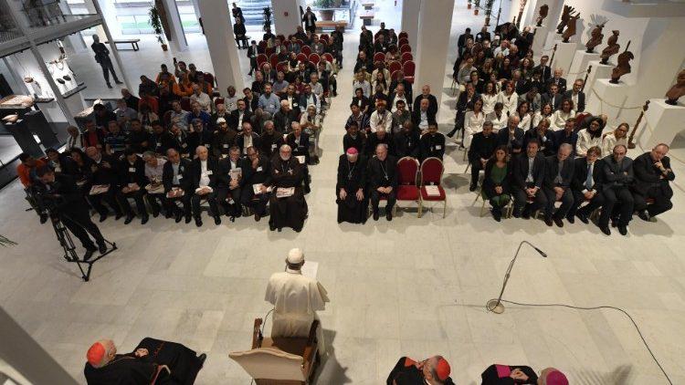 Francisco inauguró "Anima Mundi", la nueva estructura del Museo Etnológico Francisco inauguró "Anima Mundi", la nueva estructura del Museo Etnológico