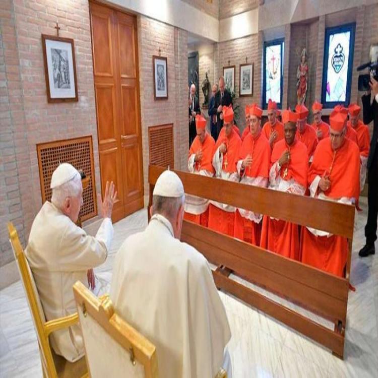 Francisco y los trece nuevos cardenales visitaron a Benedicto XVI