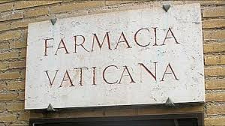 La farmacia del Vaticano reabrió sus puertas renovada
