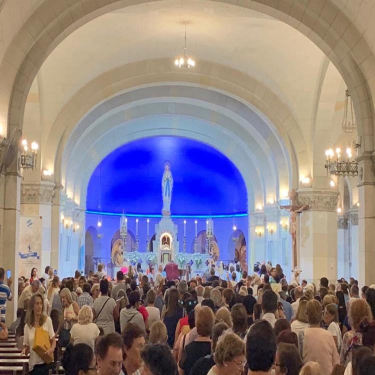 Más de 400 mil peregrinos en la fiesta de Lourdes en Santos Lugares