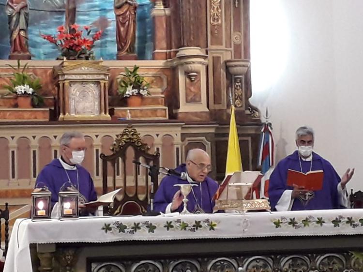 Mons. Castagna celebró sus 65 años sacerdotales y 42 episcopales