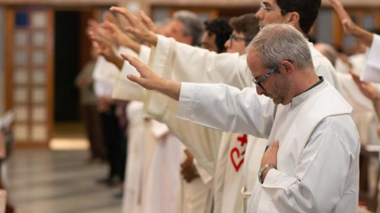 Mons. Colombo anuncia nuevos servicios pastorales en Mendoza