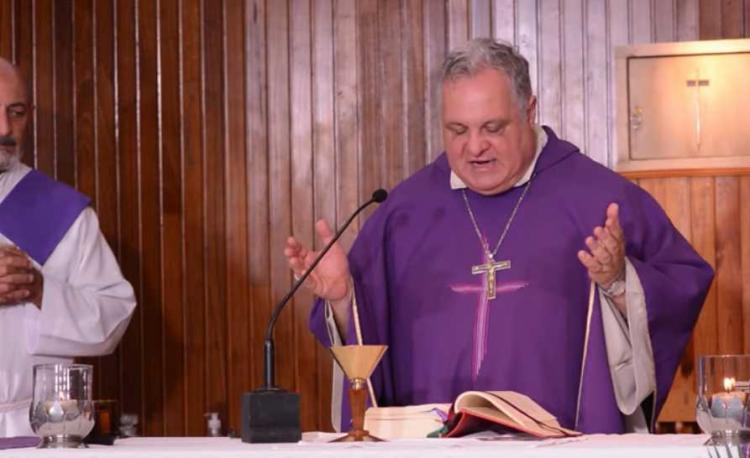 Mons. Colombo: "Dejarse encender el corazón por su mensaje lleno de vida"
