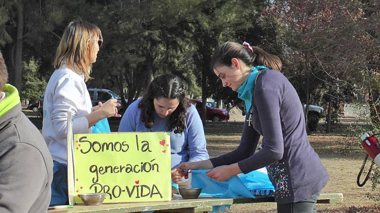 Mons. Fenoy: "Apasionados por la vida"