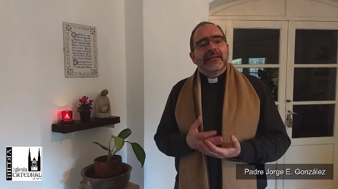 Mons. González saludó a los fieles de La Plata y se encomendó a sus oraciones