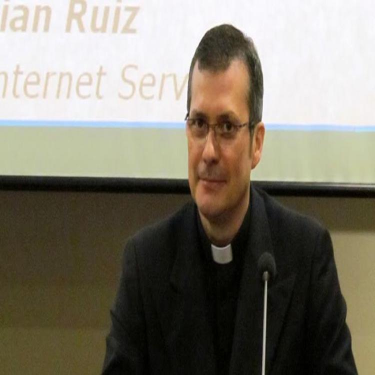 Mons. Lucio Ruiz dialogará sobre cambio climático, ecología integral y comunicación