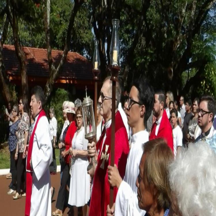 Mons. Martínez en los festejos por los 400 años de Concepción de la Sierra