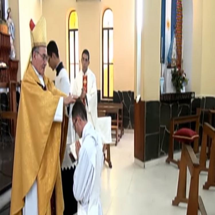 Mons. Martínez Perea ordenó un nuevo sacerdote para San Luis