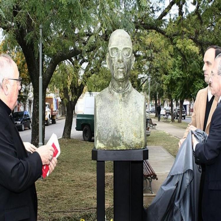 Recordación de Mons. Zazpe en el centenario de su nacimiento Recordación de Mons. Zazpe en el centenario de su nacimiento