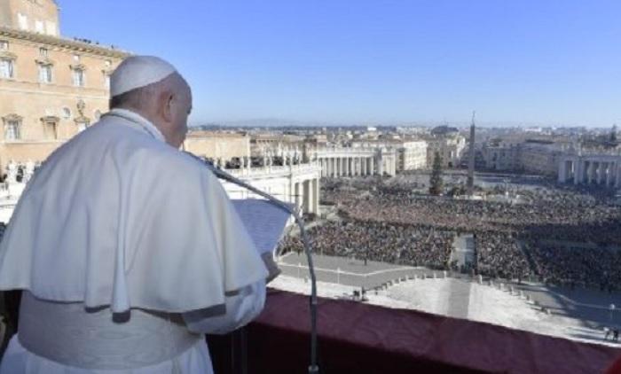 Urbi et Orbi: "Que Cristo sea luz en medio de las injusticias", pide el Papa