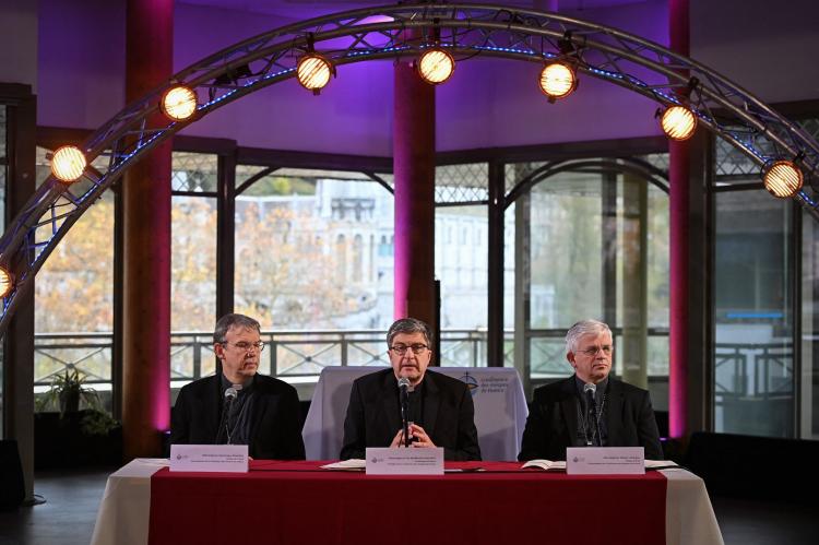 Abusos: La Iglesia francesa indemnizará a las víctimas con su patrimonio