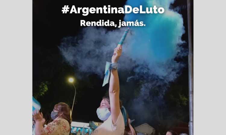 #ArgentinaDeLuto: El país se manifestó en contra del aborto en Twitter