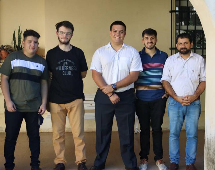 Cinco jóvenes ingresaron al propedéutico en Paraná