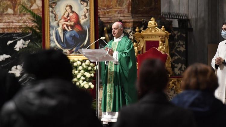 Domingo de la Palabra: "Desconectar el celular y abrir el Evangelio", aconseja el Papa