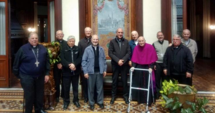 El clero mayor platense comparte sus vivencias pastorales en un encuentro