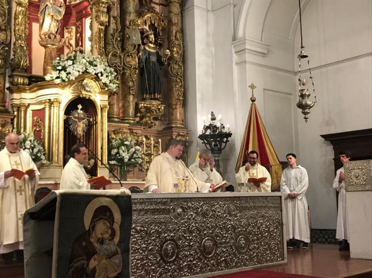 El nuncio presidió la celebración de Nuestra Señora del Pilar en Recoleta