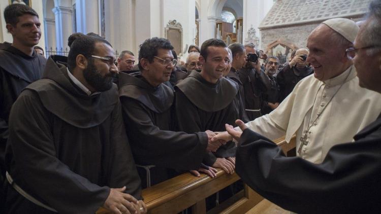 El Papa a los franciscanos: "Enfrenten sus retos venciendo la ansiedad y el miedo"