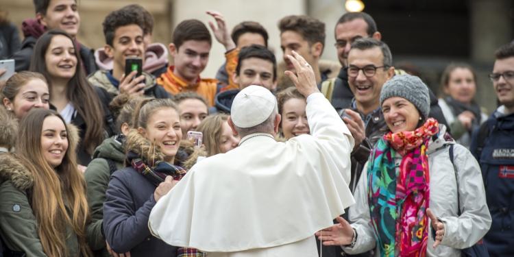 El Papa a los jóvenes: Testifiquen que con Jesús es posible un mundo nuevo