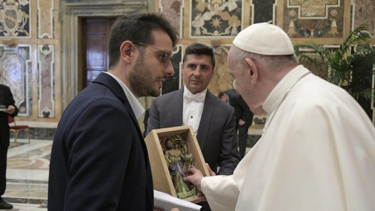 El Papa alienta a jóvenes empresarios a cuidar el trabajo y dar alma a la economía
