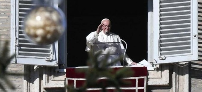 El Papa anima a ser cada día más familia y a preservar la armonía familiar