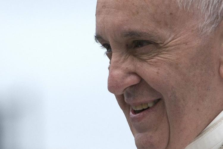 El Papa aplaude el tratado internacional para la prohibición de armas nucleares