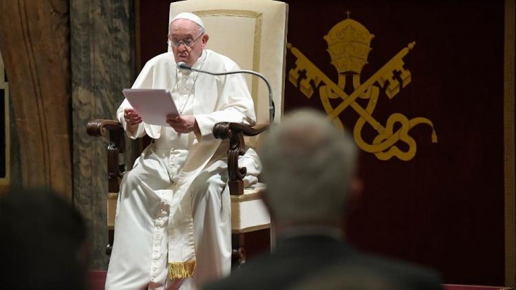 El Papa: El aborto y la eutanasia, convertidos en una mala costumbre de matar
