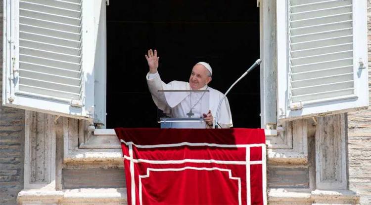 El Papa en el Ángelus: Sin apertura a las sorpresas de Dios, la fe se apaga