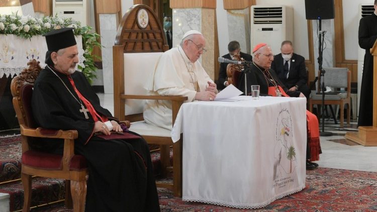 El Papa en Irak: El odio y la violencia son incompatibles con la religión