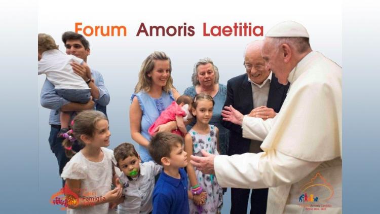El Papa pide "escuchar a las familias" e involucrarlas en el compromiso eclesial