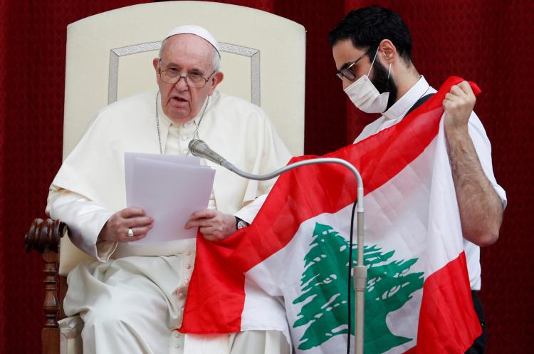 El Papa pide "gestos concretos del mundo" para ayudar al Líbano